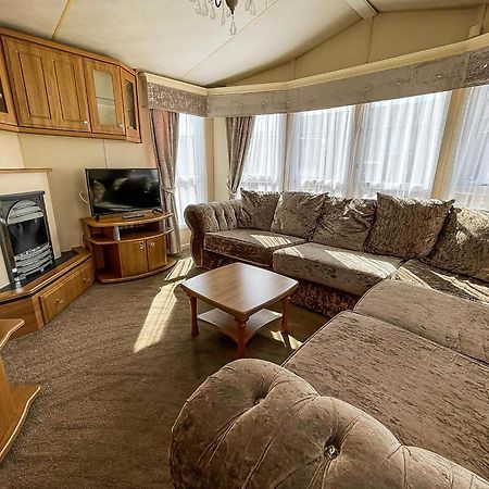 6 Berth Caravan Nearby Hunstanton Beach Front In Norfolk Ref 13019L Exterior photo